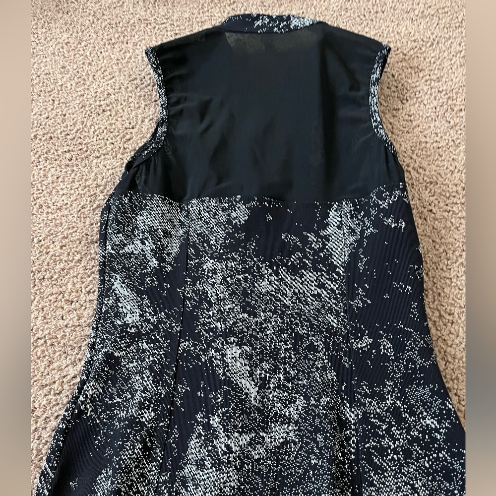 Koral Vest like new